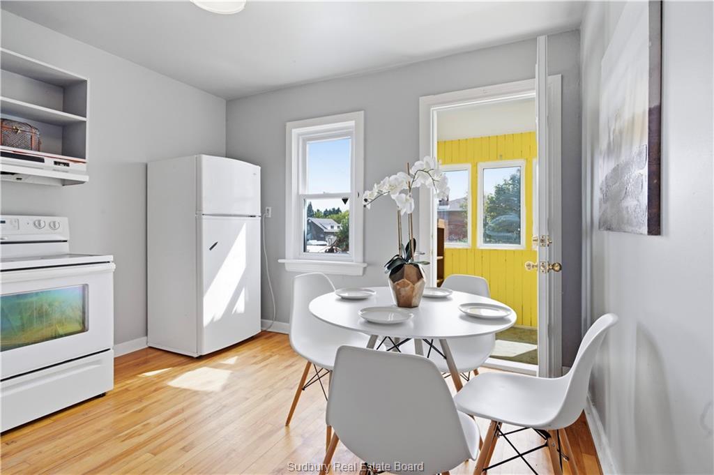 Dining nook with backyard walkout